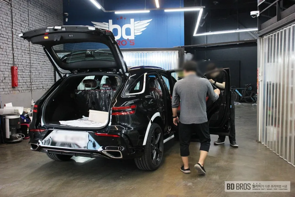 Hyundai GV70 new car package - Hyundai GV70 New Car Package Review — Cost & Results photo 3