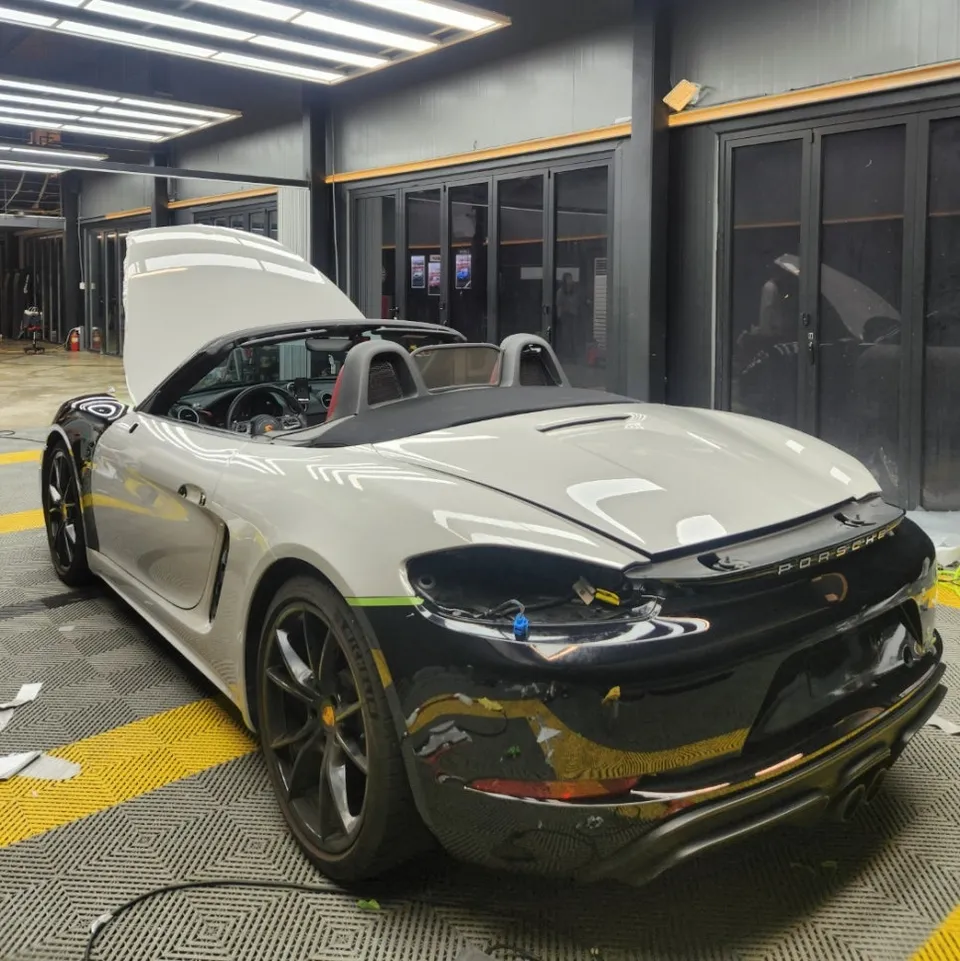 ポルシェ 718 ボクスター GTS カーラッピング事例|費用目安・仕上がり 施工写真 1-3