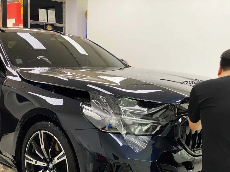 BMW 5 SeriesのPPF施工事例｜費用目安と仕上がり 施工写真 3-1