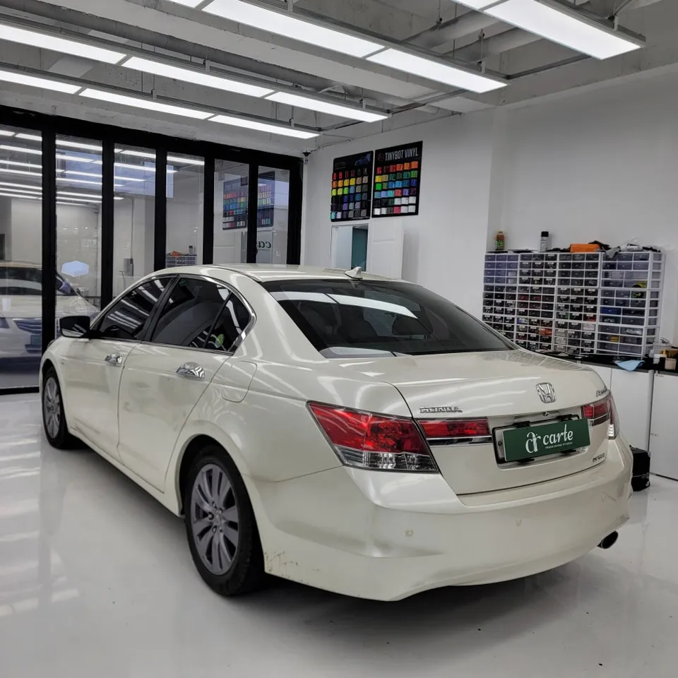 Honda Accordのカーラッピング事例|費用目安・仕上がり 施工写真 3-1