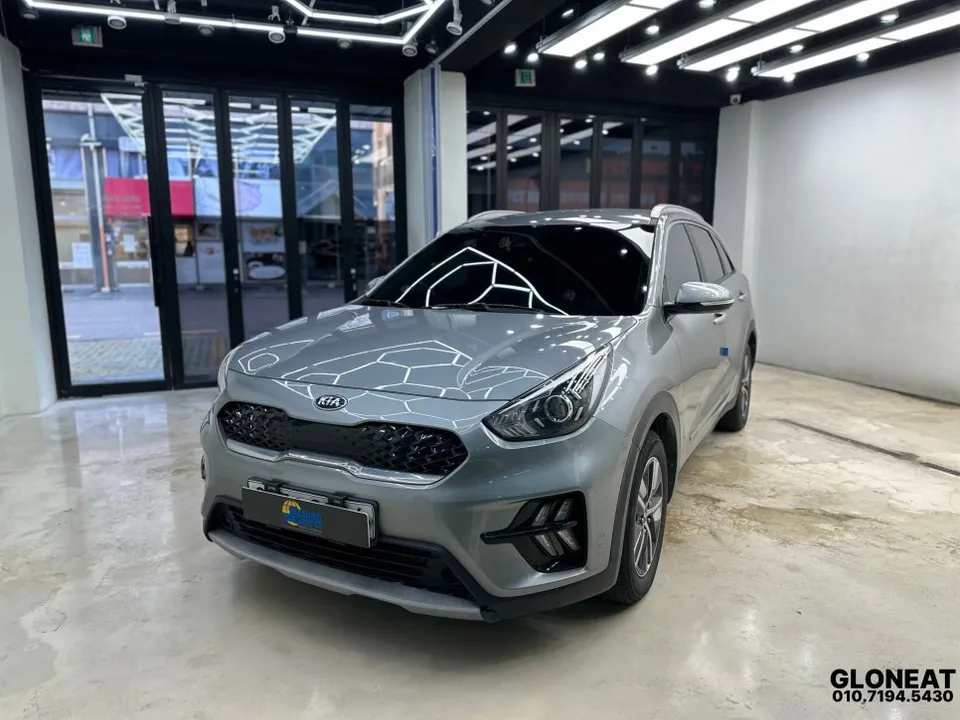 Kia Niroのカーフィルム施工事例|費用目安・仕上がり 施工写真 1-2