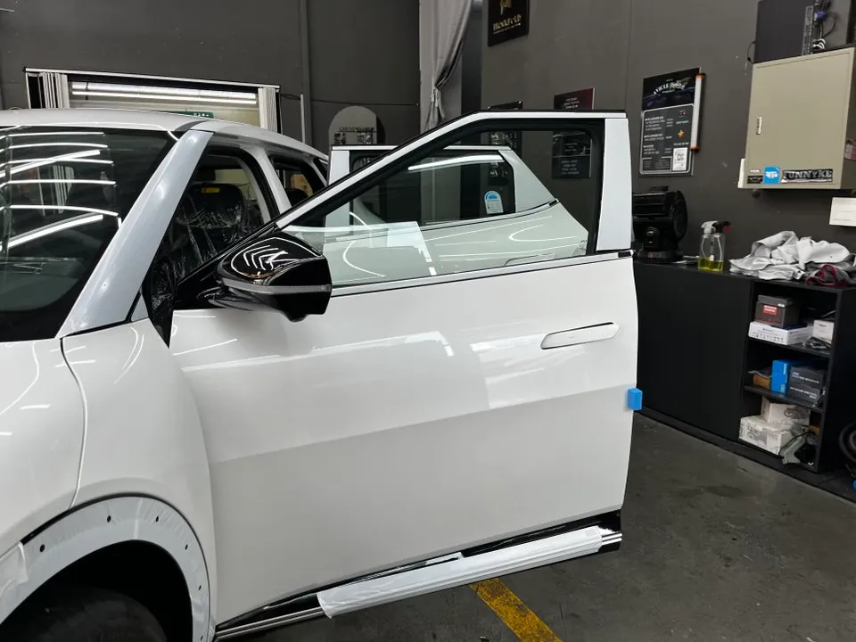 Kia EV6 window tinting - Kia EV6 Window Tinting Review — Cost & Heat Rejection photo 4