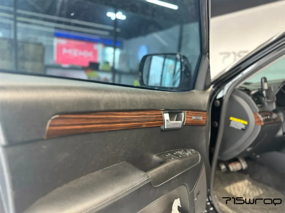 Kia Mohaveのカーラッピング事例｜費用目安・仕上がり 施工写真 2-2