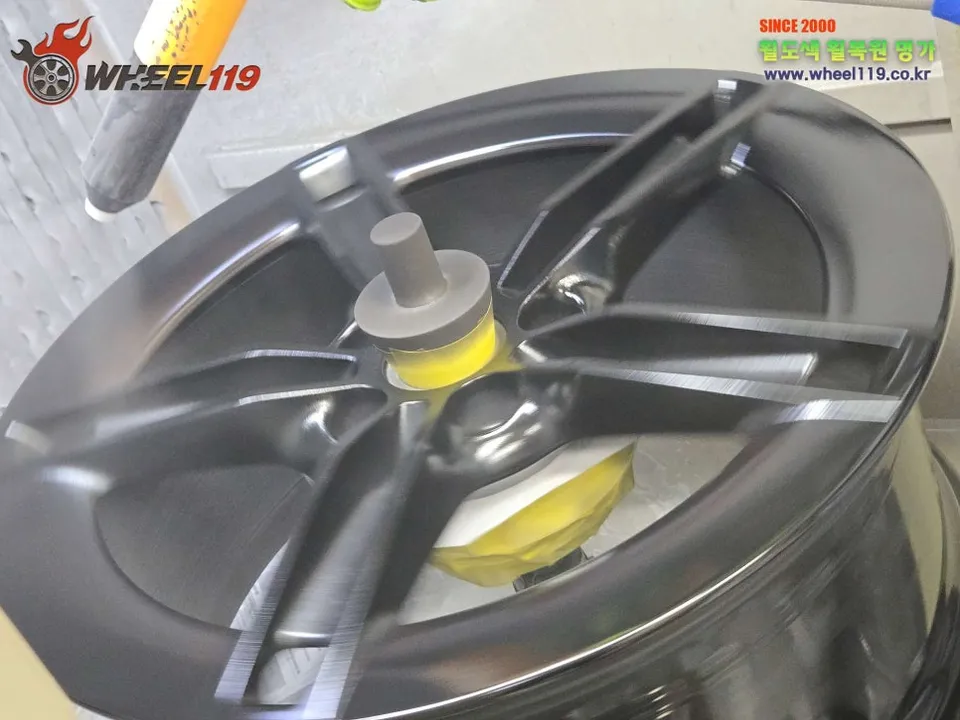 Porsche Taycan wheel repair - Porsche Taycan Wheel Repair Review: M4T Color Match photo 5
