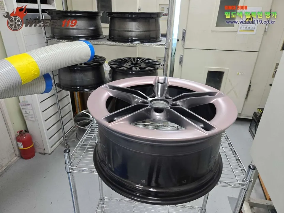 Porsche Taycan wheel repair - Porsche Taycan Wheel Repair Review: M4T Color Match photo 6