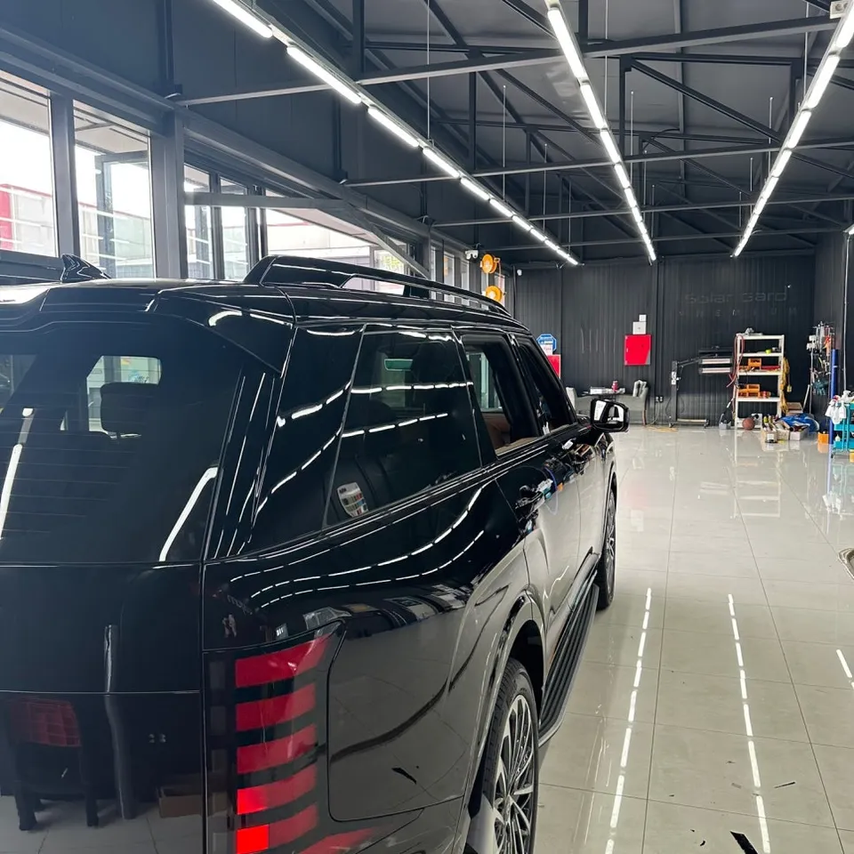 Hyundai Palisadeのカーラッピング事例|クローム除去 施工写真 2-2