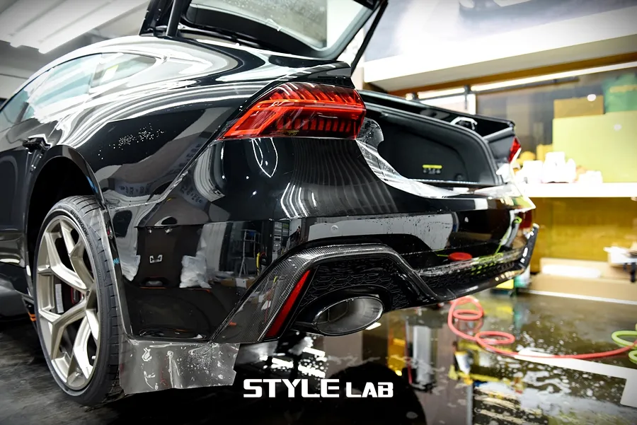 Audi RS7のPPF施工事例｜韓国での実例と費用目安 施工写真 2-1