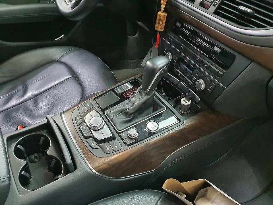 Audi A7 PPF施工事例:費用目安と仕上がり 施工写真 3-1