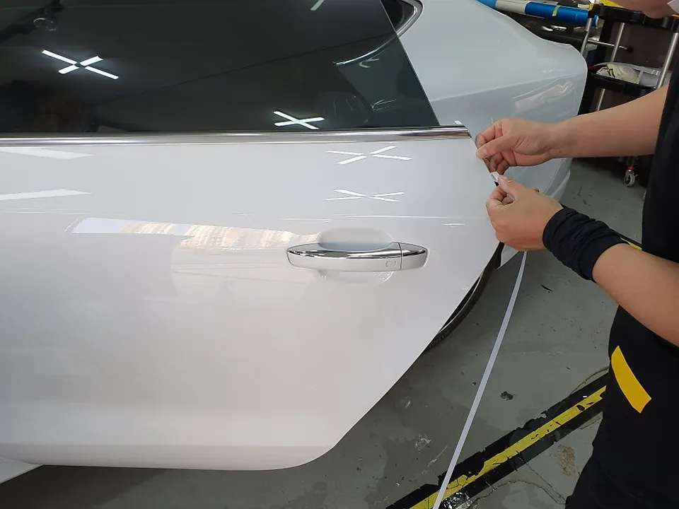 Audi A7 PPF施工事例:費用目安と仕上がり 施工写真 2-3