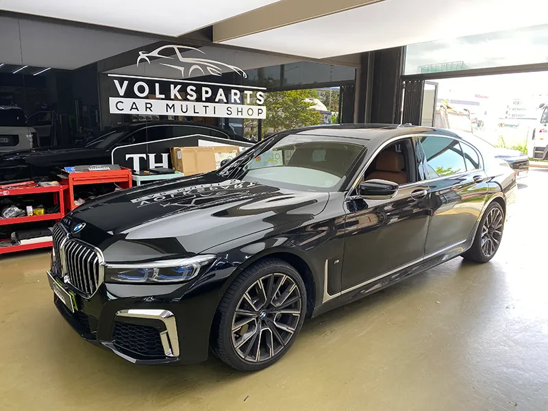 BMW 7 Series Ambient Grille Lighting Review — Enhanced Night Pres