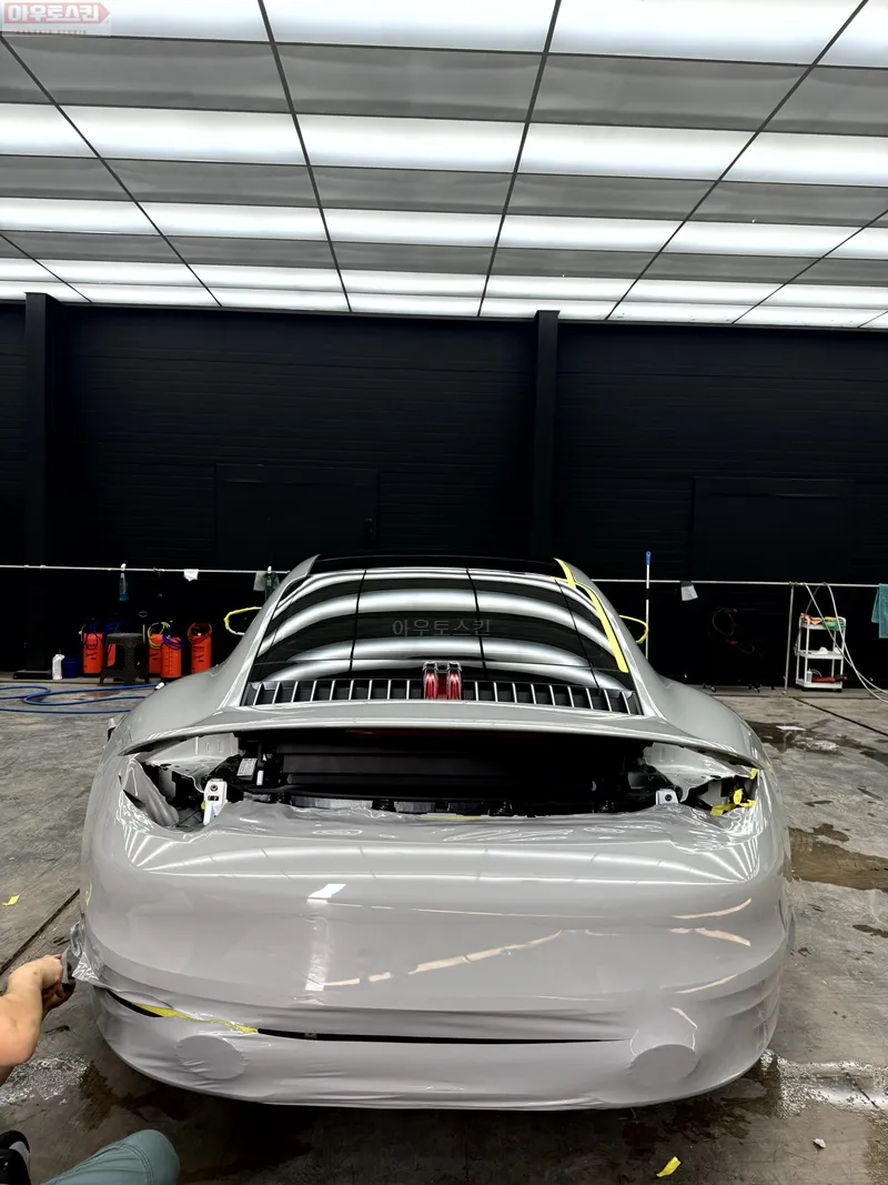 Porsche 911のカーラッピング事例 施工写真 4