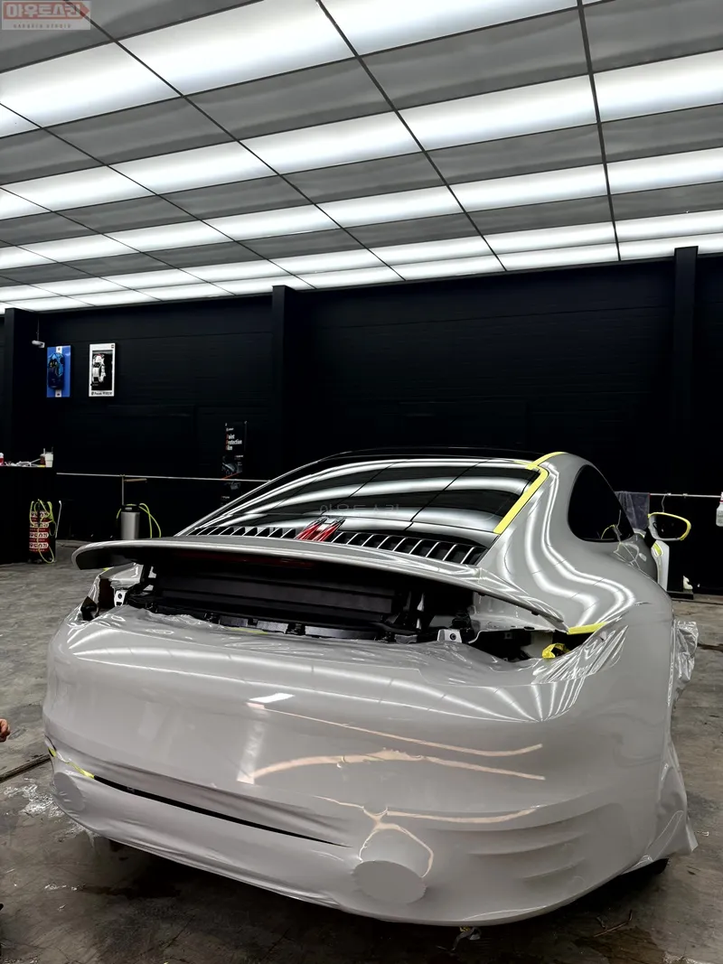 Porsche 911のカーラッピング事例 施工写真 5