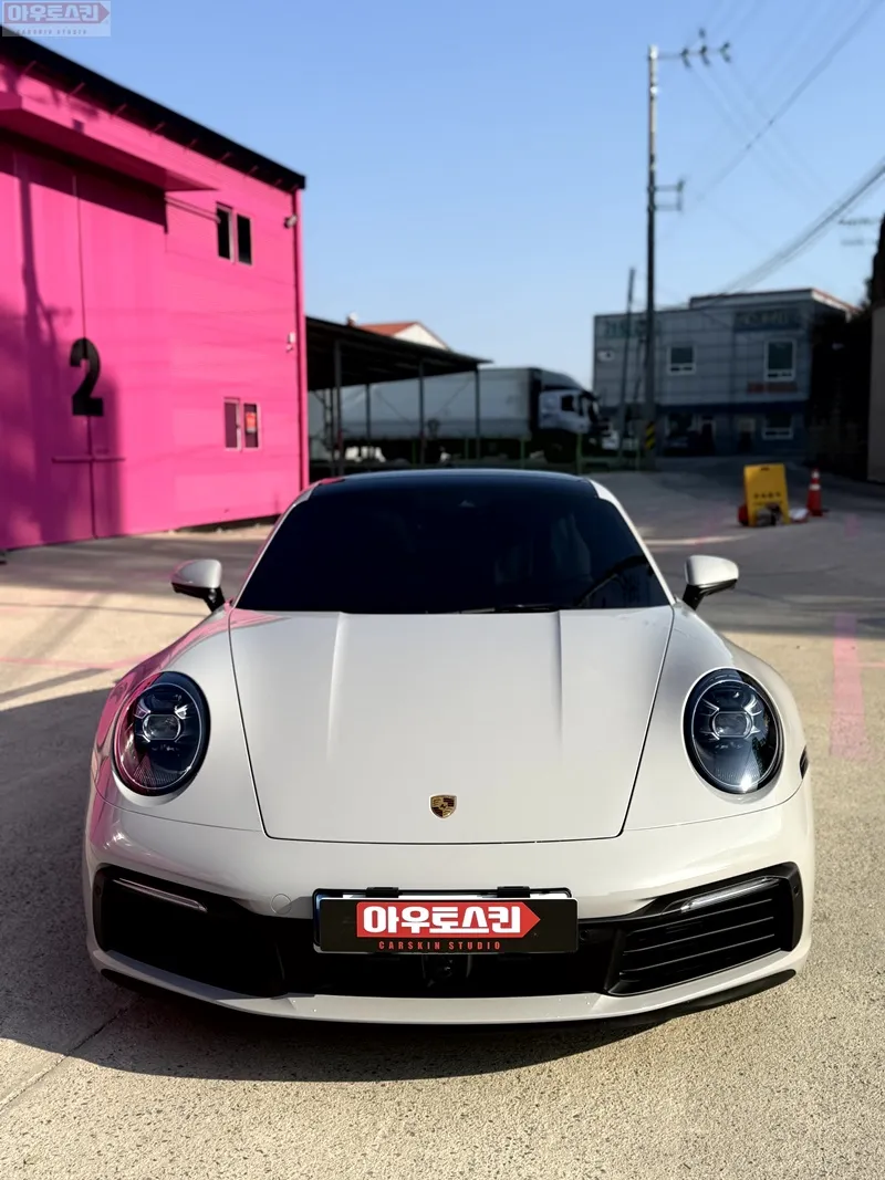 Porsche 911のカーラッピング事例 施工写真 6