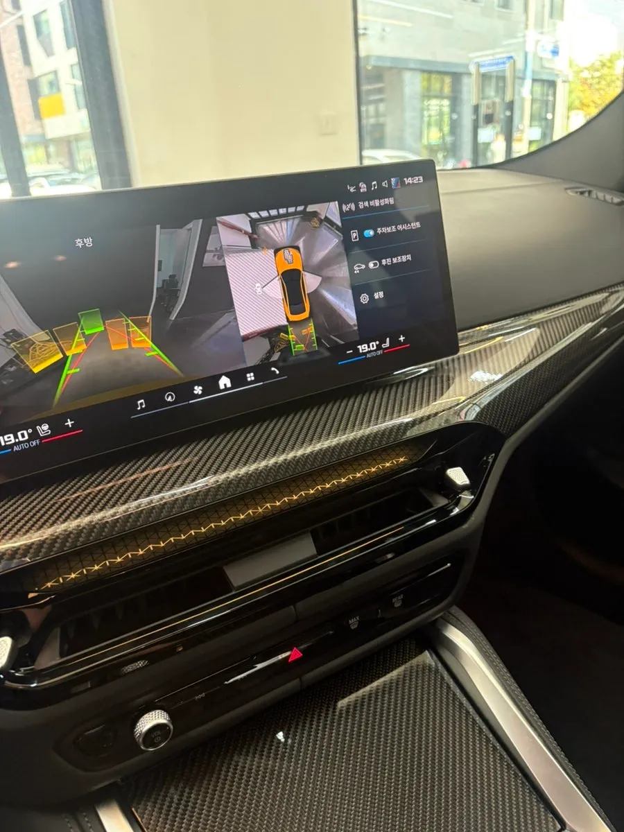 BMW M4 ppf - BMW M4 Interior PPF Review — Protect Carbon Trim from Scratches photo 3