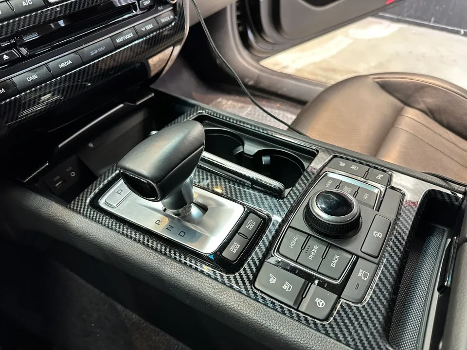 Genesis G80 Sportのガラスコーティング事例|韓国での施工 施工写真 1-2