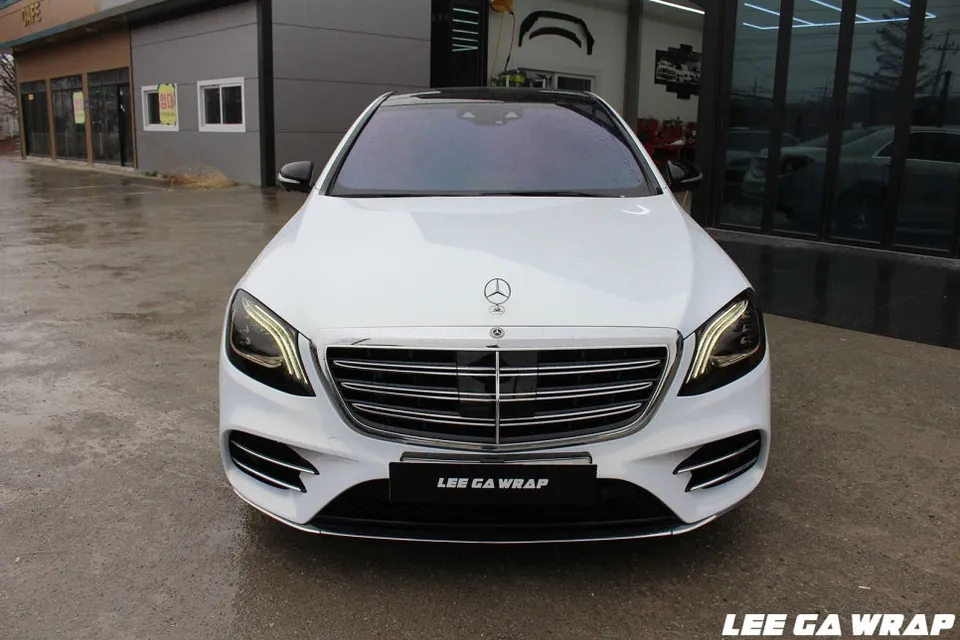 Mercedes-Benz S-Classのカーラッピング事例|費用目安・仕上がり 施工写真 3-2
