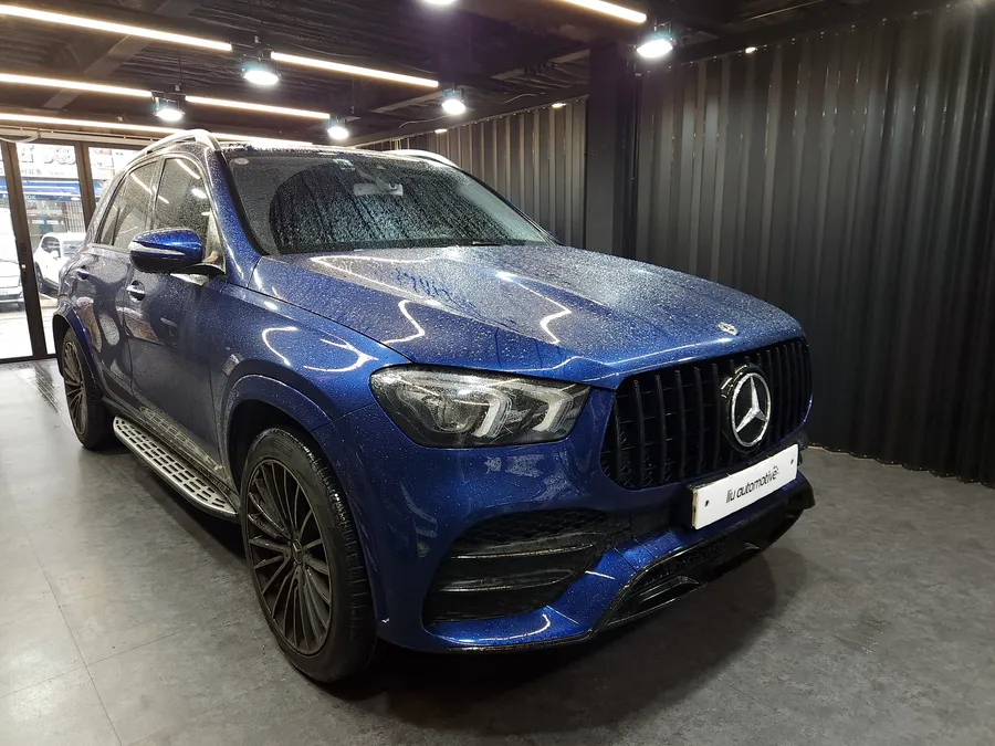 Mercedes-Benz GLEのカーラッピング事例|クロームパーツのブラック化 施工写真 3-1
