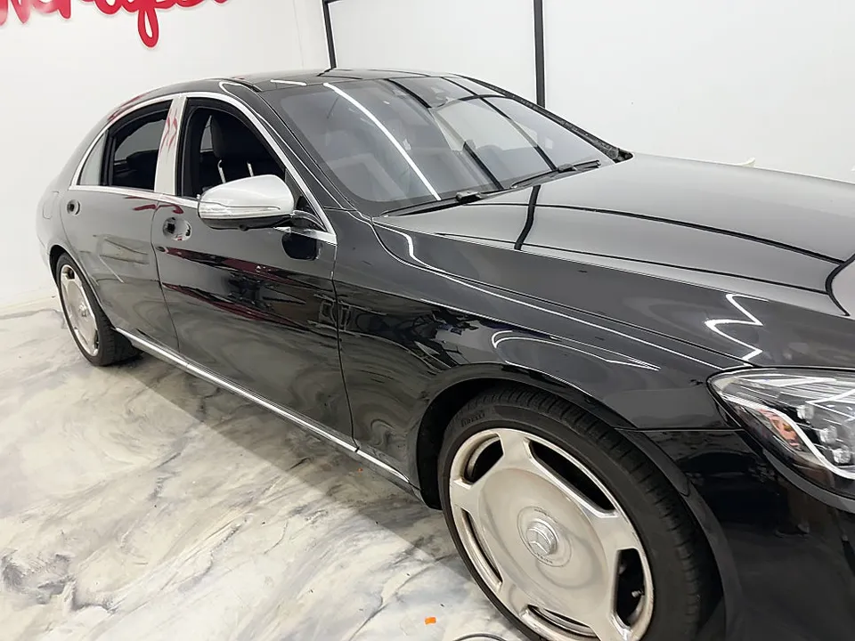メルセデス・ベンツ Sクラス W222 カーラッピング事例 施工写真 3-1