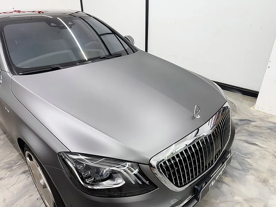 メルセデス・ベンツ Sクラス W222 カーラッピング事例 施工写真 1-3