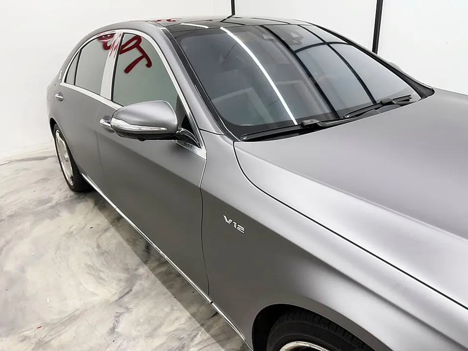 メルセデス・ベンツ Sクラス W222 カーラッピング事例 施工写真 2-3