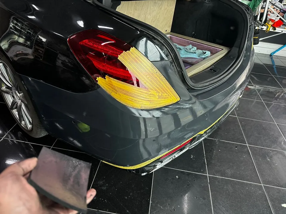 Mercedes-Benz S-Class W222のカーラッピング事例 施工写真 3-3