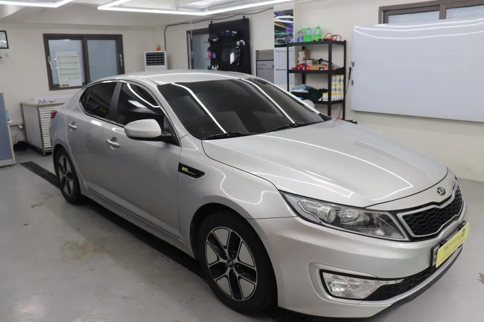 Kia K5のカーフィルム施工事例|断熱・プライバシー効果 施工写真 3-3
