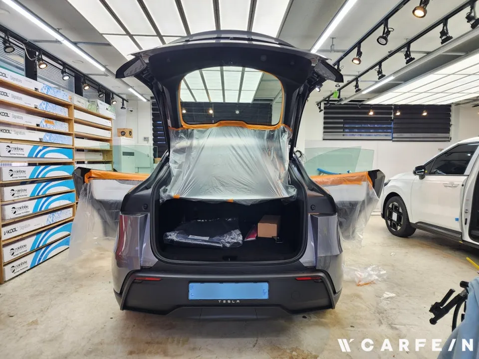 Tesla TeslaのPPF施工事例|費用目安と仕上がり 施工写真 2-2