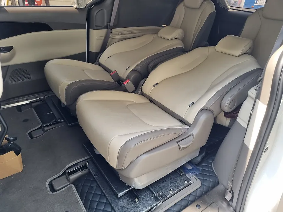 Kia 카니발 KA4 interior customization installation result