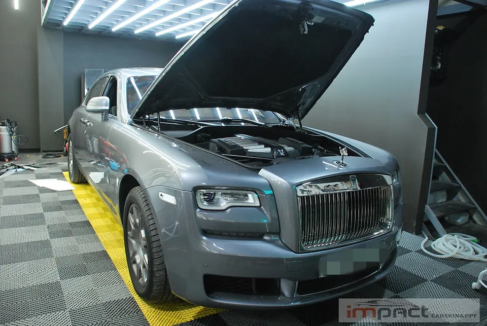 Rolls-Royce Ghostのカーラッピング事例｜費用目安・仕上がり 施工写真 3-1