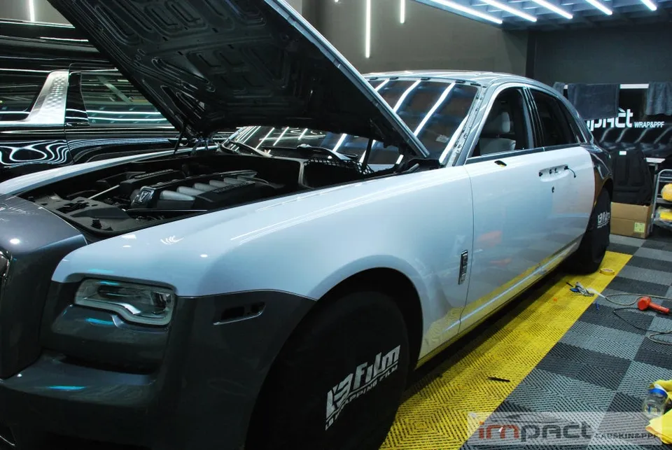 Rolls-Royce Ghostのカーラッピング事例｜費用目安・仕上がり 施工写真 4-2