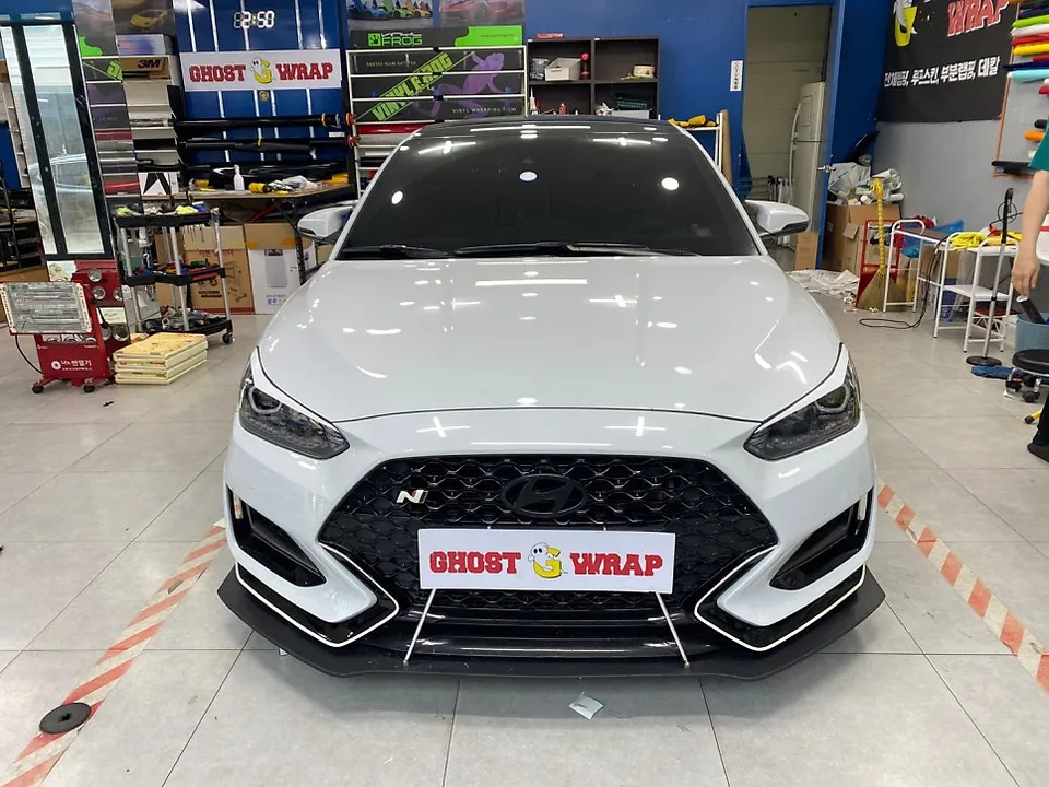 Hyundai Veloster Nのカーラッピング事例｜費用目安・仕上がり 施工写真 3-3
