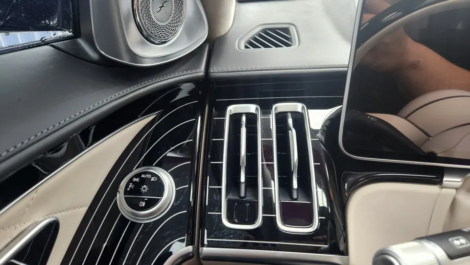 Mercedes-Benz S-Class vinyl wrap - Mercedes-Benz S-Class Vinyl Wrap Review: Cost & Results photo 4