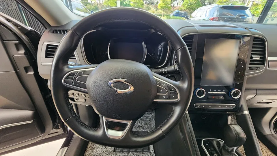 Renault QM6 interior customization - Renault QM6 Interior Customization Review — Hermes Orange Upgrade photo 3