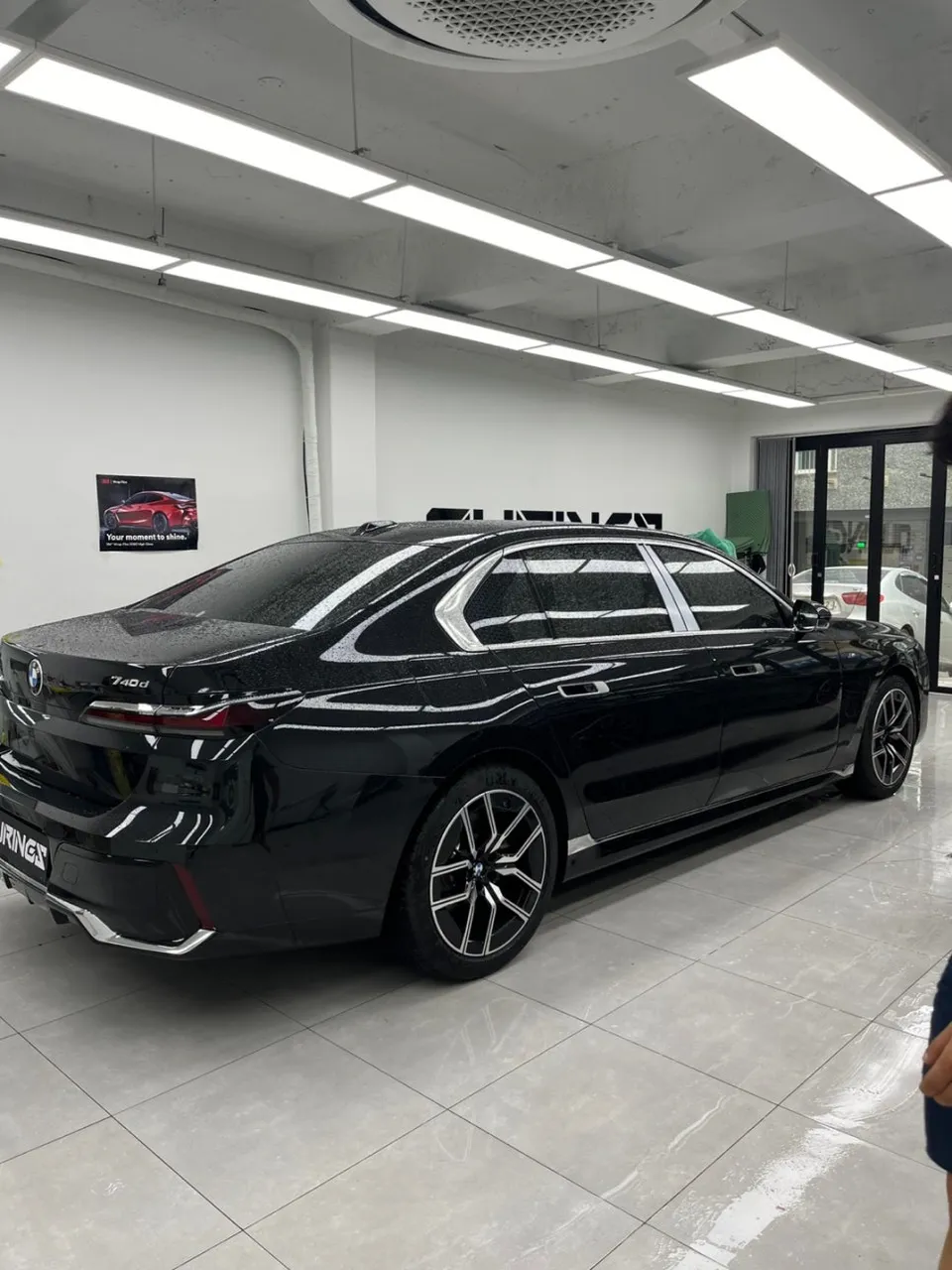 BMW 7 Seriesのカーラッピング事例 施工写真 5