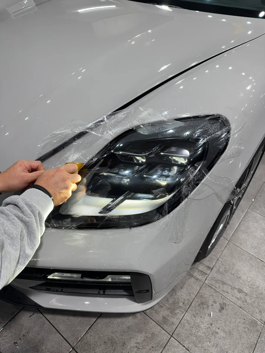 Porsche PanameraのPPF施工事例｜費用目安・仕上がり 施工写真 3-1
