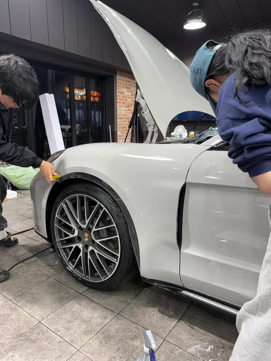 Porsche PanameraのPPF施工事例｜費用目安・仕上がり 施工写真 2-2