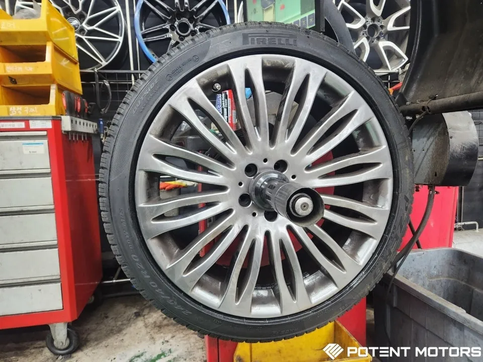 Mercedes-Benz S-Class - Mercedes-Benz S-Class Pirelli P-Zero All Season Tire Review photo 6
