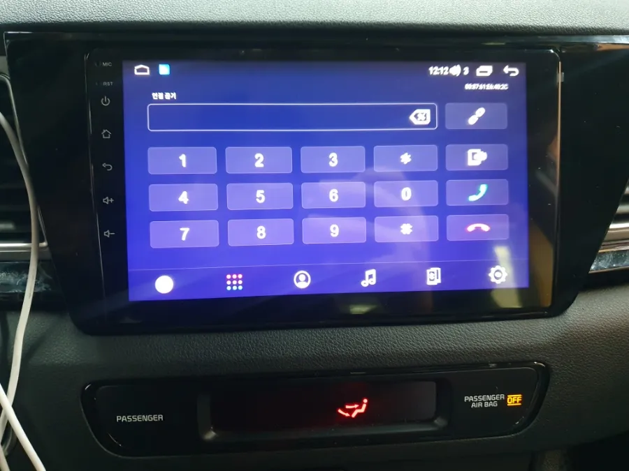 Kia Niro HybridのAndroid Auto・CarPlay取付事例 施工写真 4-2