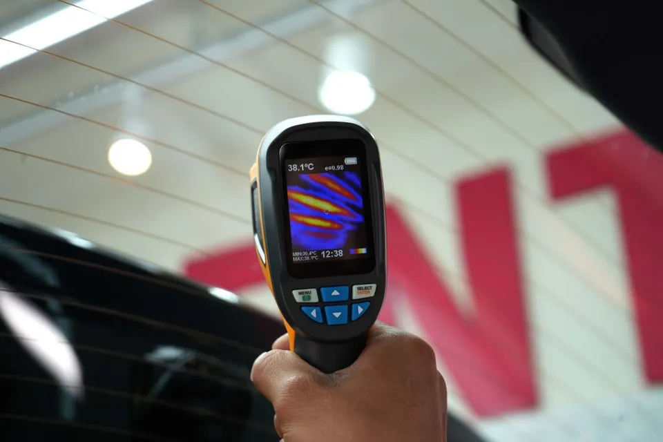 Genesis GV80 カーフィルム施工事例｜費用目安・仕上がり 施工写真 3