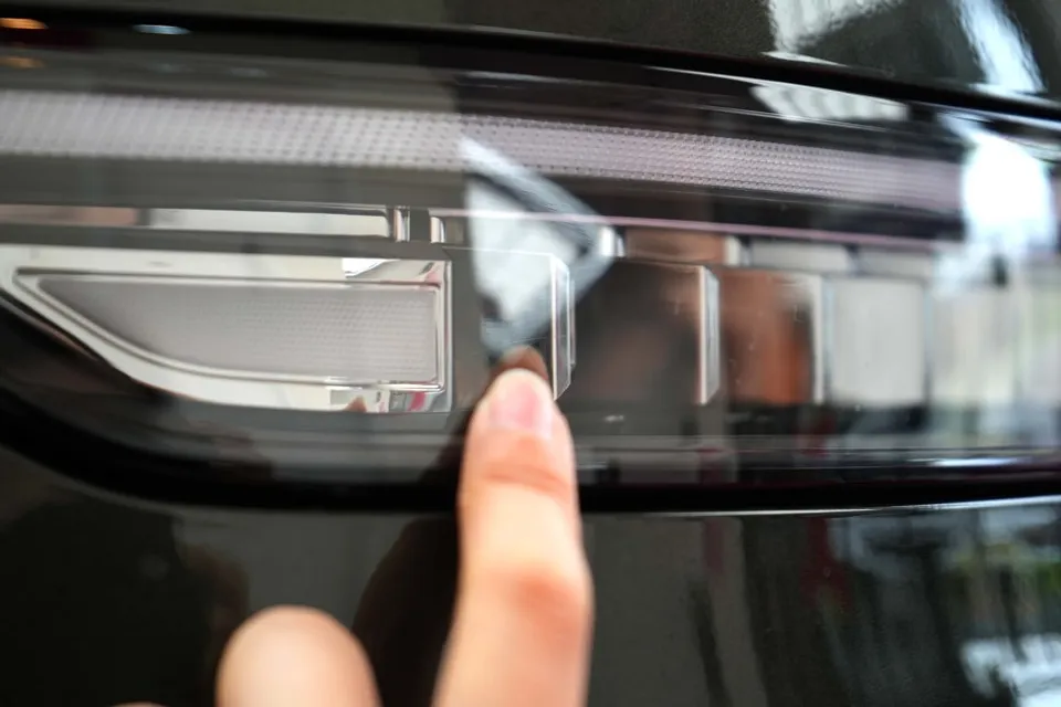 Genesis GV80 カーフィルム施工事例｜費用目安・仕上がり 施工写真 5