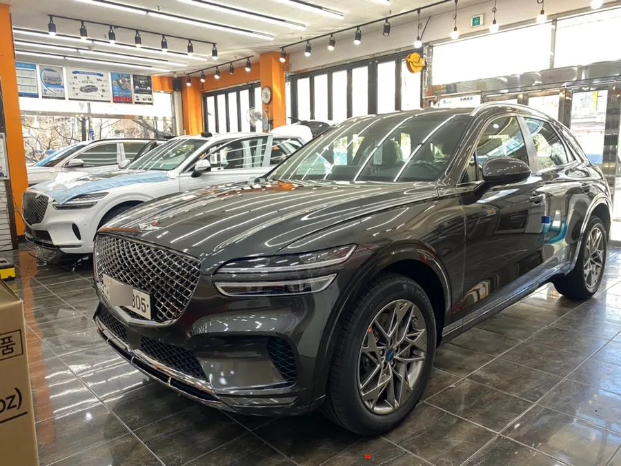 Genesis GV70 new car package - Genesis GV70 New Car Package Review: Cost & Results photo 3