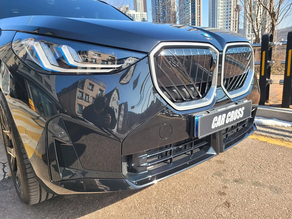 BMW X3のPPF施工事例:費用目安と仕上がり 施工写真 1-2