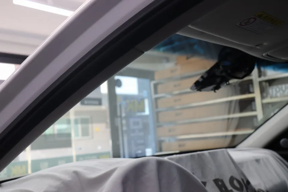 Kia K900のカーフィルム施工事例｜熱遮断効果と仕上がり 施工写真 2-2