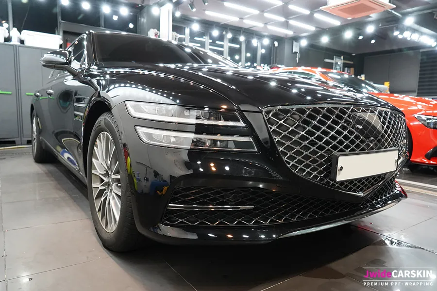 Genesis G80 PPF施工事例|フロント部分の傷防止 施工写真 4-2