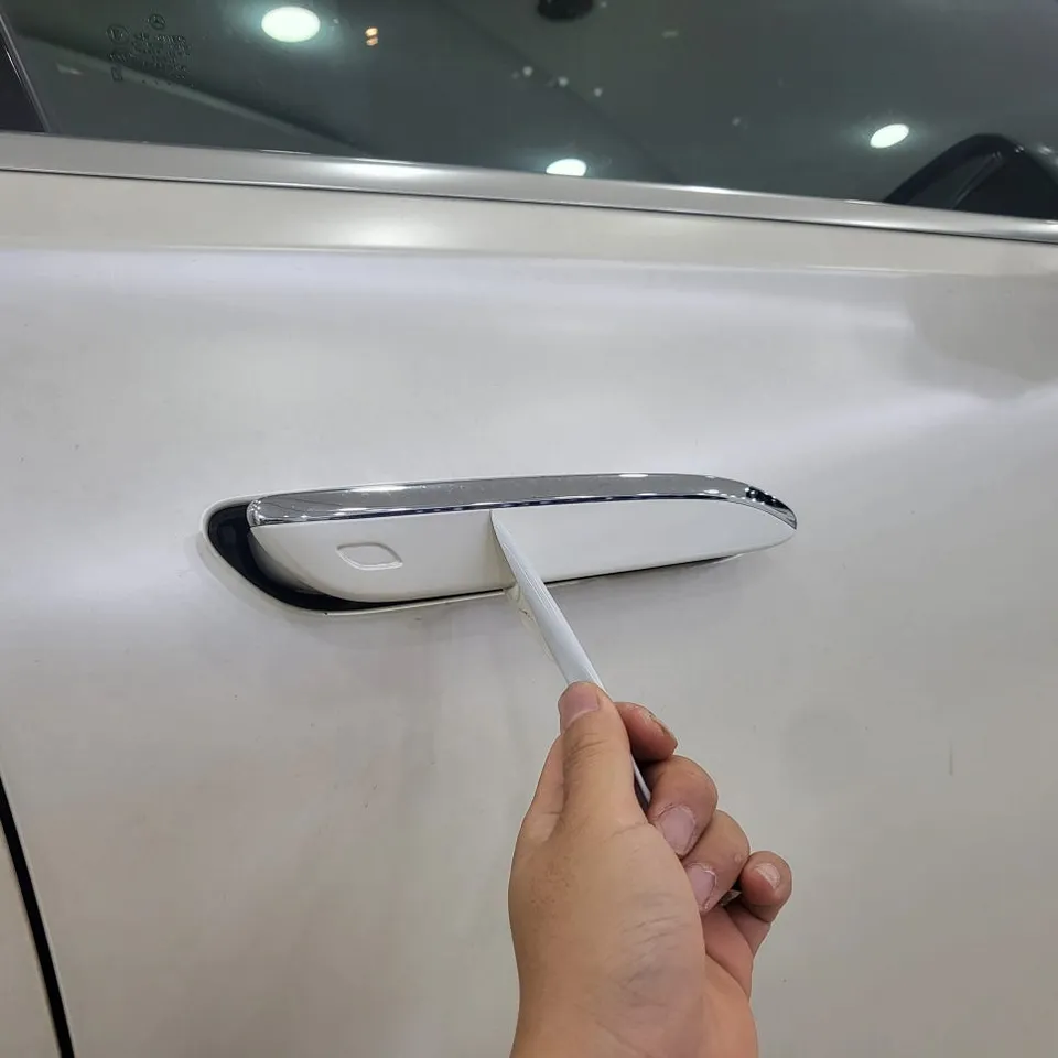 Mercedes-Benz S-Classのカーラッピング事例｜サテンブラック 施工写真 1-2