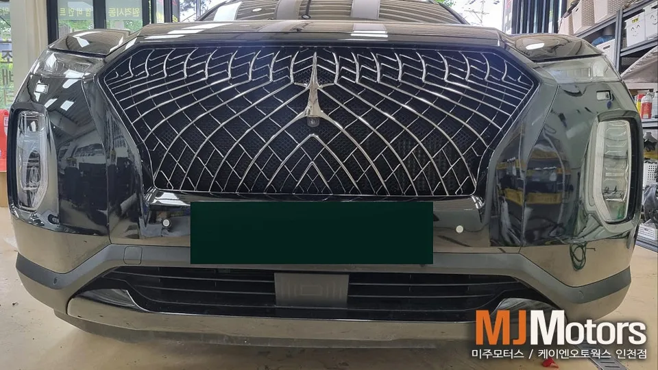 Hyundai Palisade vinyl wrap - Hyundai Palisade Vinyl Wrap Review: Black Pack Transformation photo 4