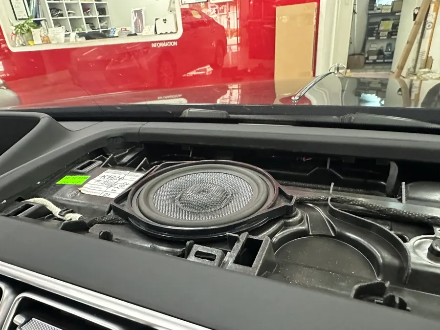 Mercedes-Benz S580 W223 car audio - Mercedes-Benz S580 Car Audio Upgrade: Premium Sound Experience photo 3