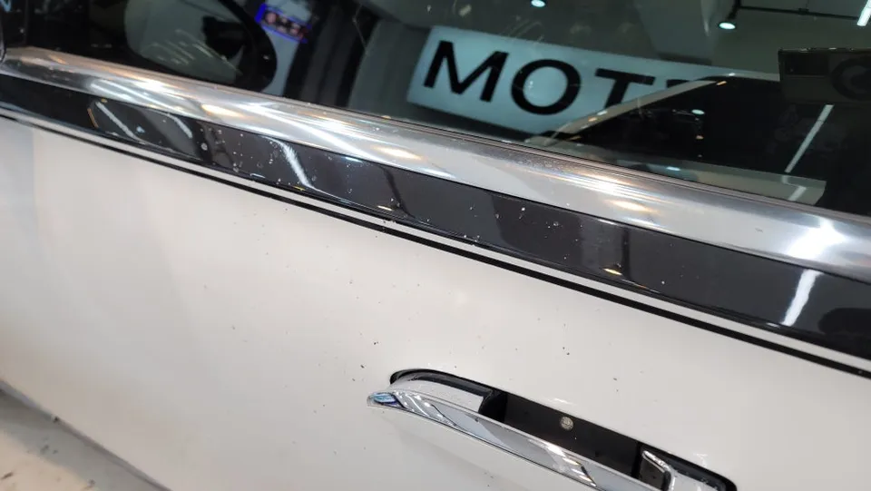 Mercedes-Benz S-Classのホイールリペア・塗装事例 施工写真 6