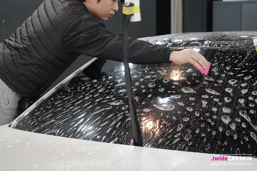 BMW M2 F87 ppf - BMW M2 PPF Review: Ultimate Windshield Protection photo 4