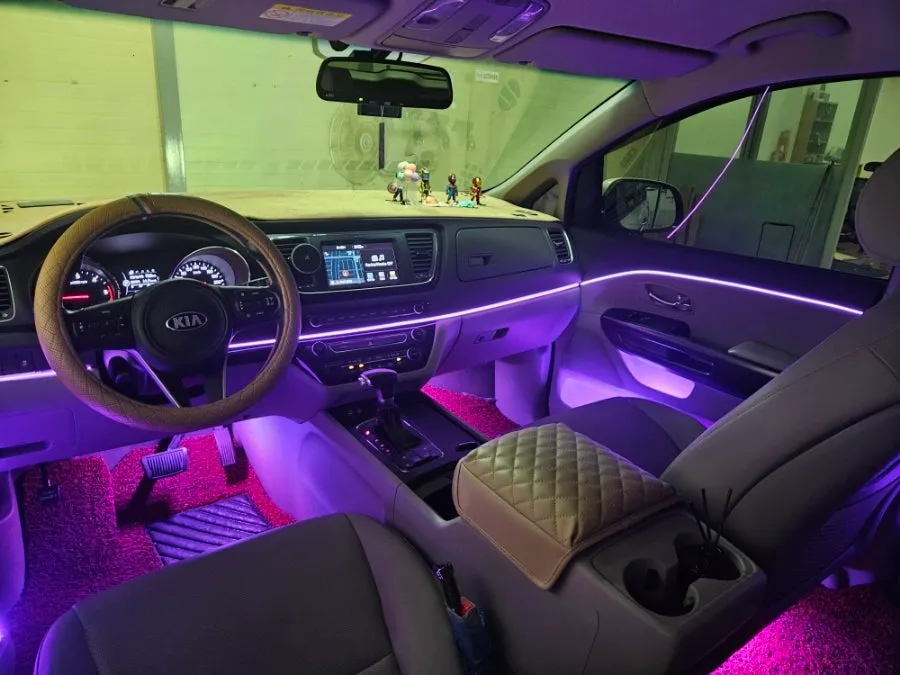 Kia Carnival YP ambient lighting review